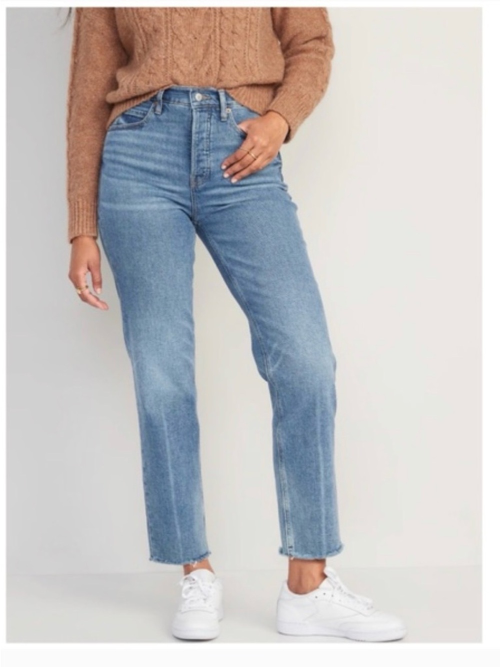 OLD NAVY Extra High-Waisted Button-Fly Sky-Hi Straight Cut-Off Jeans Size 2